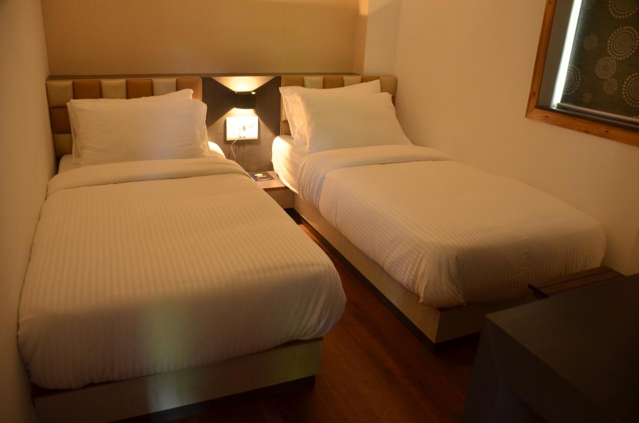 Hotel Aura شيلونغ المظهر الخارجي الصورة